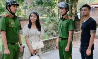 'Phố trong làng' dừng lên sóng, dàn diễn viên đồng loạt lên tiếng