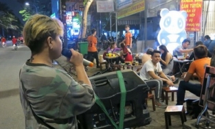 Tăng 10 lần tiền phạt đối với hành vi hát karaoke gây ồn ào sau 22 giờ 