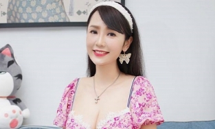 'Mỹ nhân nói dối' Helen Thanh Đào ở tuổi 43: Vẫn nóng bỏng như thủa 20, là CEO giàu có