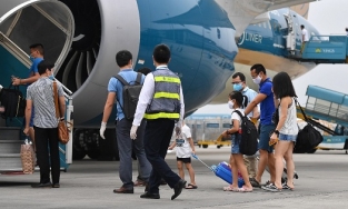 Trường hợp nào phải test Covid khi di chuyển bằng máy bay dịp Tết Nguyên đán?