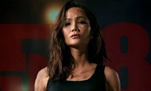 H'Hen Niê hỏi cho ra lẽ khi bị 1 nhà văn mỉa mai 'Hoa hậu bình bông'