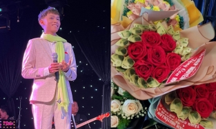 Hồ Văn Cường được fan tặng vàng và 'cơn mưa' hoa tiền mặt khi đi hát