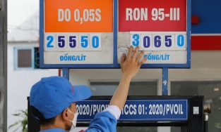 Giá xăng kỳ điều chỉnh ngày mai 1/8 có thể giảm về 24.000 đồng/lít 