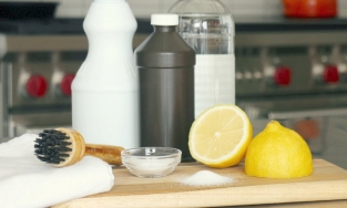 Các bước khử trùng, khử mùi và vệ sinh thớt hiệu quả nhất