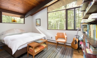 5 ý tưởng tận dụng không gian chân giường đẹp mắt và hiệu quả