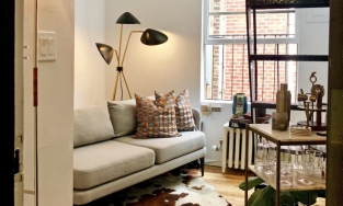 Căn hộ siêu nhỏ chỉ 13m² nhưng vô cùng ấm cúng của cô nàng y tá độc thân