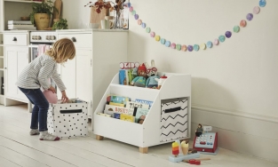 5 mẫu tủ kệ tiện ích chỉ cần xếp vào là phòng trẻ tự động 'yêu ơi là yêu'