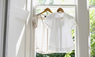 5 lý do bạn không thể bỏ qua giấm trắng muốn giặt quần áo sạch mà bền