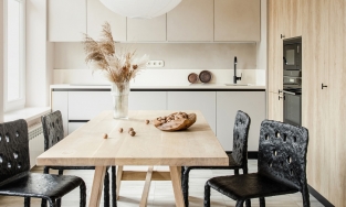 Màu be phối hợp với sắc đen: Ý tưởng trang trí nội thất cho người yêu vẻ đẹp 'dịu dàng mà không chói lóa'