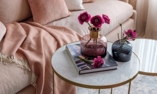 Trang trí bàn nước cho phòng khách đẹp để làm mới không gian sống