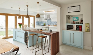 4 ý tưởng lưu trữ thông minh cho phòng bếp luôn gọn gàng, đẹp mắt