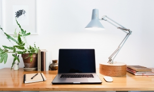 5 lưu ý cần biết để bố trí ánh sáng cho góc làm việc tại gia hiệu quả nhất