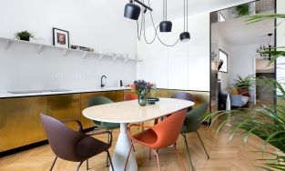 Vật liệu kim loại, giải pháp để phòng bếp sạch bóng sáng bóng, hiện đại