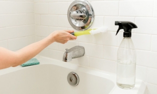 Cách vệ sinh bồn tắm sạch bóng với 7 bước đơn giản và chi tiết