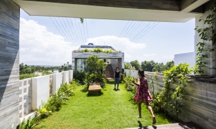 Ngôi nhà 700m² với vườn treo và sân thượng như “công viên thu nhỏ” tại Đà Nẵng