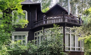 Ngôi nhà gỗ ngoại ô lãng mạn với sân vườn ngập tràn hoa cỏ KTS tài hoa xây tặng vợ