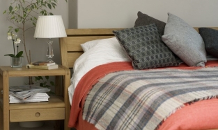 Trang trí phòng ngủ bằng gam màu xám: Đơn giản nhưng không kém phần sang trọng