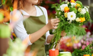 9 cách kéo dài 'tuổi thọ' của hoa tươi nếu bạn là người mê trang trí nhà bằng hoa