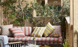 Họa tiết kẻ sọc: Xu hướng trang trí nội thất lạ mắt lại rất đậm chất mùa hè