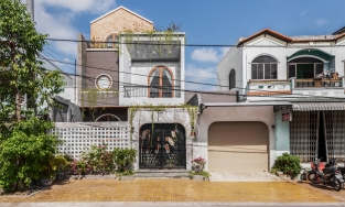 Ngôi nhà 3 căn dồn 1 rộng tới 598m², cải tạo xong nổi nhất khu ở Sóc Trăng 