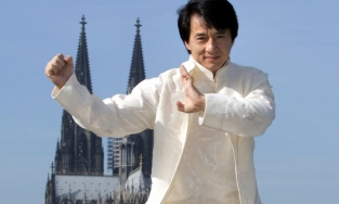 Con trai của Thành Long là quý tử thứ 3 nhà Trương Bá Chi?