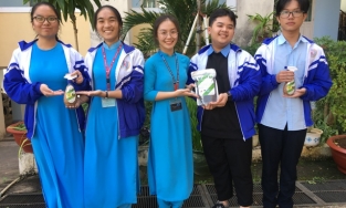 Gia Lai: Nhóm học sinh sáng chế thuốc trừ sâu sinh học từ vỏ hạt cây điều