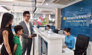 Cho trẻ đi máy bay cần phải chuẩn bị những giấy tờ gì?