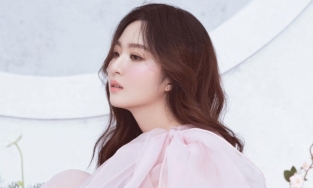 Vẻ đẹp rực rỡ của Anh Sa - con gái của Hoa hậu đền Hùng Giáng My