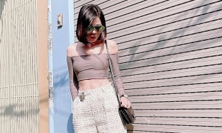 Lệ Quyên sở hữu cơ bụng 6 múi ở tuổi 40 khiến dân mạng phải trầm trồ