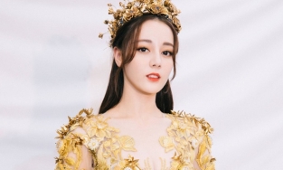 Địch Lệ Nhiệt Ba: Mỹ nhân Tân Cương một bước thành sao vì quá đẹp