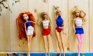 Bộ sưu tập váy đáng yêu và độc đáo của nhà thiết kế... học lớp 1