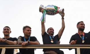 Italia tưng bừng mở hội ăn mừng chiến tích vô địch EURO 2020