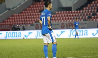 Hơn cả những khoản nợ tiền tỉ, còn một thứ khác khiến cầu thủ Than Quảng Ninh lo sợ nếu không đòi được