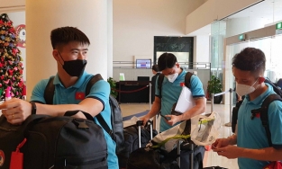 ĐT Việt Nam đã đặt chân sang Singapore, chính thức bước vào hành trình AFF Cup 2021