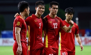 Các đối thủ đang hơn ĐT Việt Nam điều gì ở AFF Cup lần này?