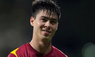 Sau Đình Trọng, ông Park mất nốt hậu vệ Duy Mạnh cho trận bán kết