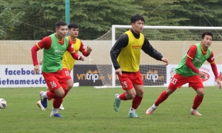 Hoàng Đức trở lại tập luyện, Tiến Linh và Văn Toàn sẽ vắng mặt trong chuyến làm khách trên sân Úc