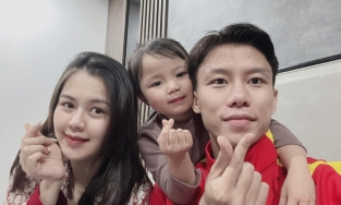 Quế Ngọc Hải tặng vợ bó hoa không mất tiền mua nhân dịp Valentine