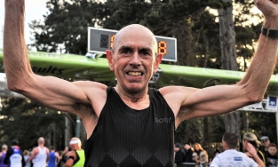 Thoát chết trong gang tấc nhờ chạy bộ