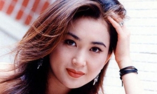 'Đát kỷ' Ôn Bích Hà đẹp rạng ngời ở tuổi 54