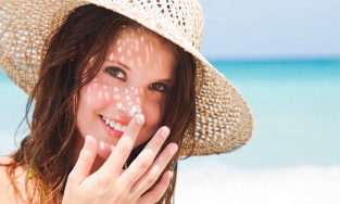 Tìm hiểu 5 kem chống nắng kiềm dầu để tự tin cả ngày
