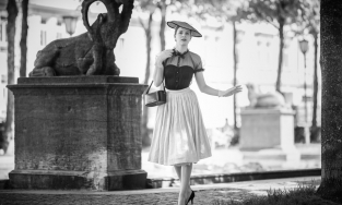 Đồ công sở: Sự nhàm chán hay một cuộc cách mạng thời trang của phụ nữ?