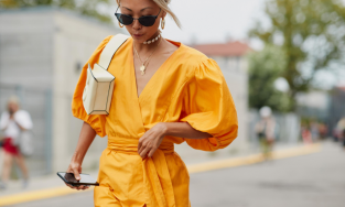 4 cách mix&match áo tay phồng cho các quý cô trong mùa hè này