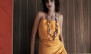 Áo váy rút dây: Vị cứu tinh cho vóc dáng của bạn