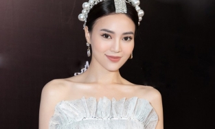 Mới dính nghi vấn thái độ với Thủy Tiên, Ninh Dương Lan Ngọc lại bị tố dùng phụ kiện Givenchy fake