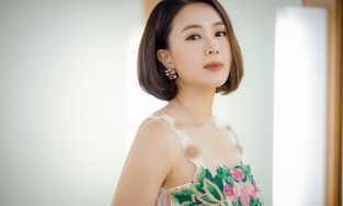 Hồng Diễm thay đổi phong cách, hoá teengirl với style thời trang “có gì mặc nấy'