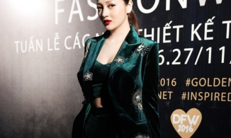 Bí quyết diện nhung sang đẹp mà vẫn trẻ trung như các ngôi sao