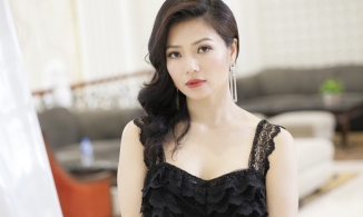 Diễn viên Kiều Anh với thời trang công sở cổ điển, nhẹ nhàng trong phim 'Hồ sơ cá sấu'