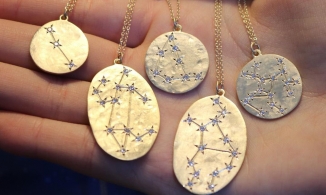 Vòng cổ cung hoàng đạo: Món phụ kiện thời trang được GenZ cực kỳ yêu thích