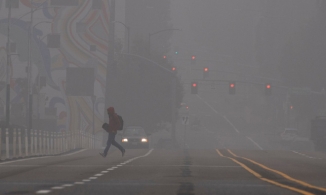 Khói cháy rừng từ Mỹ bay sang tận Châu Âu